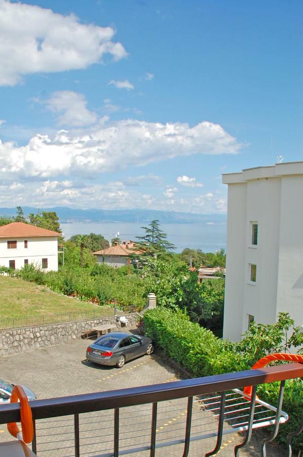 Apartment Branko Ičići Buitenkant foto